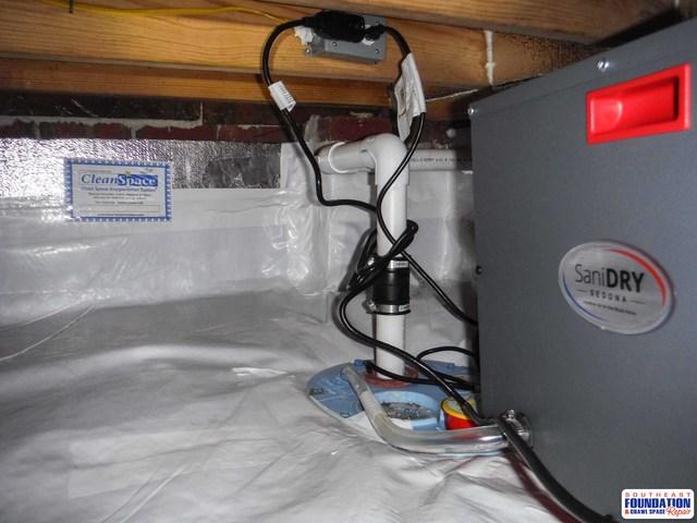 No Mold Growth in This Crawl Space