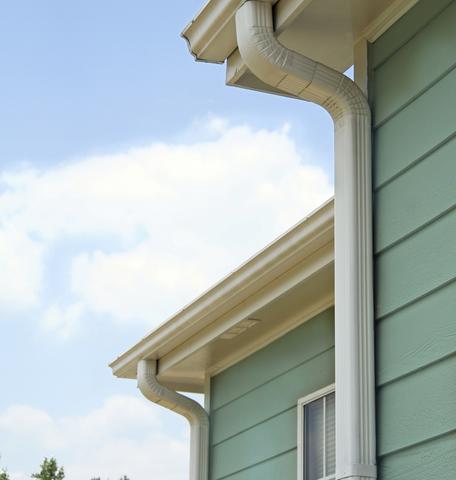 Close-up image of new siding installation in Southbury, CT. If we had the "before" shot, it would be even more impressive!