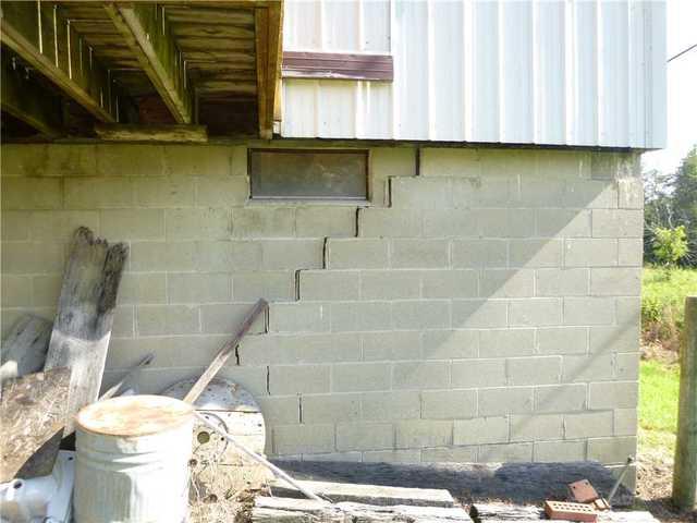 Severe Cracks Signal Foundation Issues