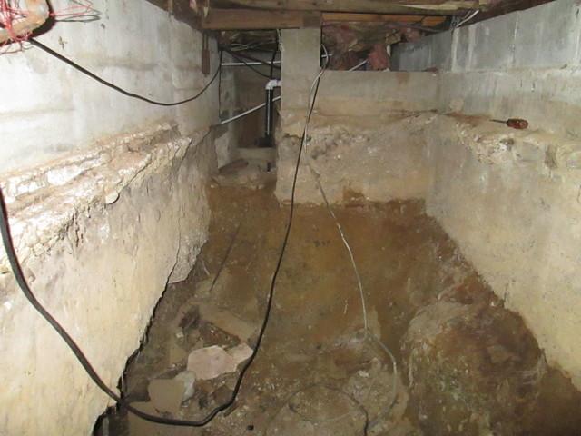 Water Damaged Crawlspace in Brooklyn, CT