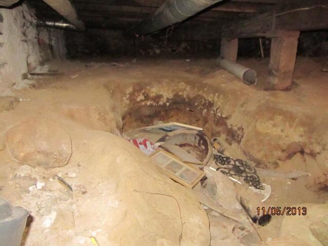 Dayville, CT Unfinished Crawl Space