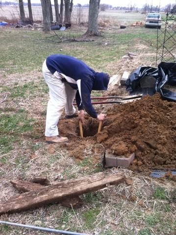 Earth Anchor Pothole being dug by Healthy Spaces Crew