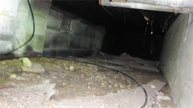 Water Staining Around Crawl Space Vent