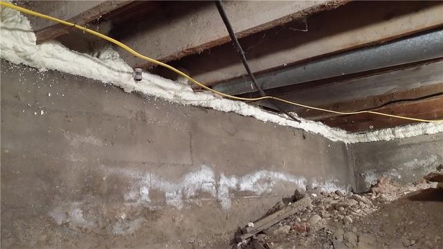 FrothPak Insulates Crawl Space