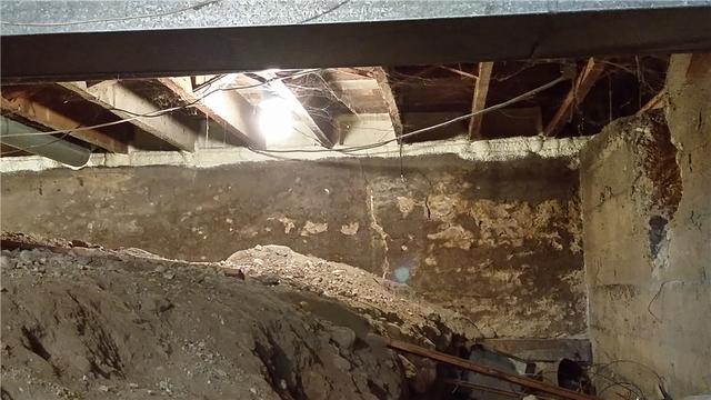 Adjoining Crawl Space Creates Headaches