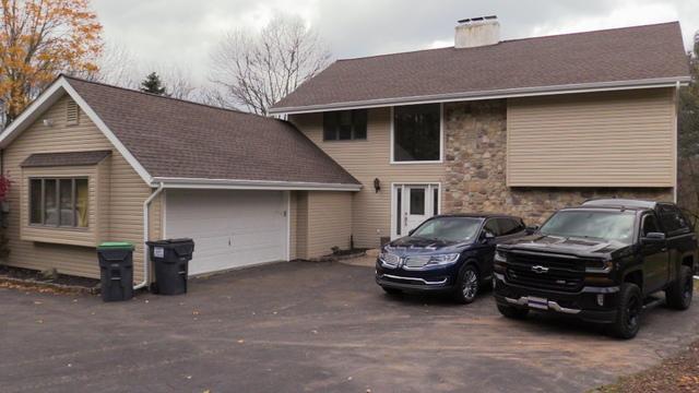 More from the front of the home, and a good example of the high quality job you can expect when Pinnacle Exteriors provides you the same quality service at your home