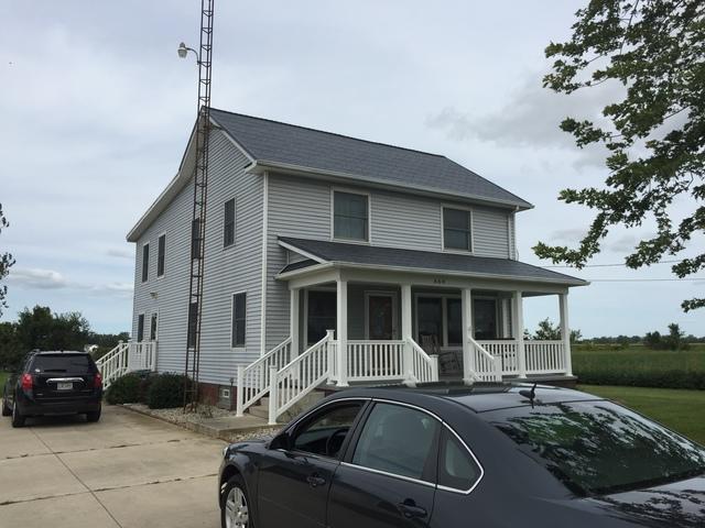 Arnolds Home Improvement Roof Replacement Photo Album Much Needed Roof Replacement In Temperance Michigan 48182