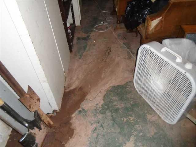 Water damage from poorly guided flow water