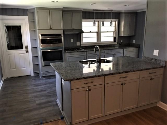 After photo of kitchen cabinet installation in Summerville