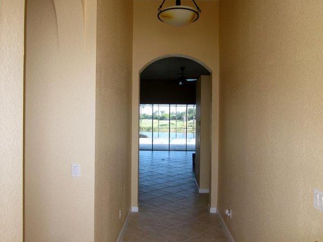 <p>This is an example of an archway that was recently painted in a CT home.</p>