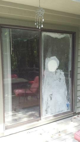 <p>This is a before picture of a patio sliding door that had rotten seals. Peachtree City, Ga.</p>