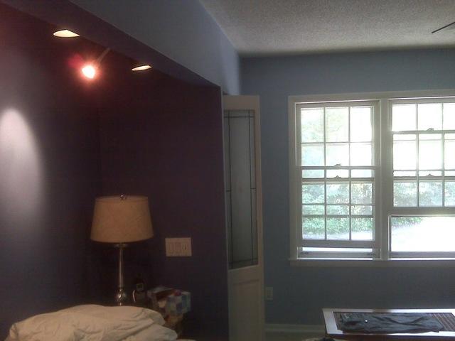 <p>This photo is showing the accent color this homeowner chose for their living room. Painting a wall a different color than the rest of the room will really showcase that area.</p>