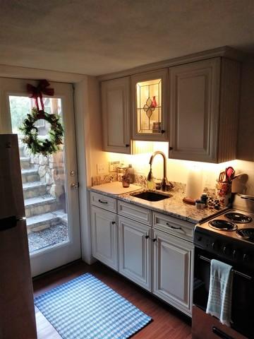 A Gorgeous Little Kitchen