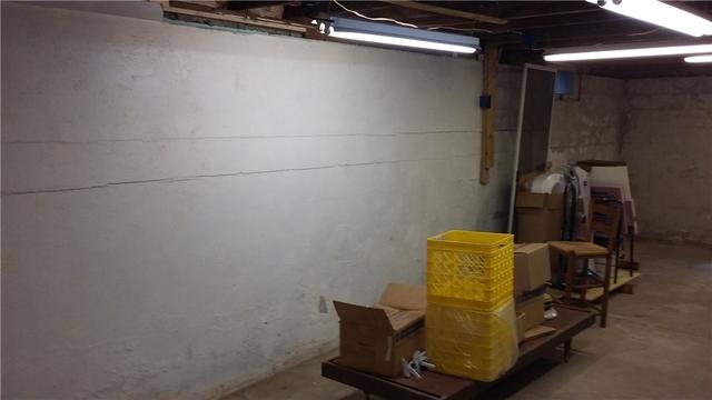 Tell tail sign that your wall needs to be supported