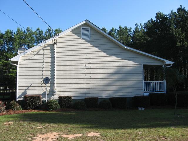 Vinyl siding before side view