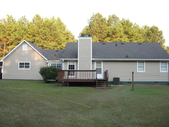 Finished view of newly installed vinyl siding