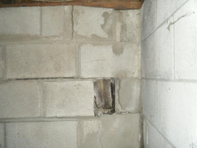 Owensboro, KY Cinder Block Wall Cracking