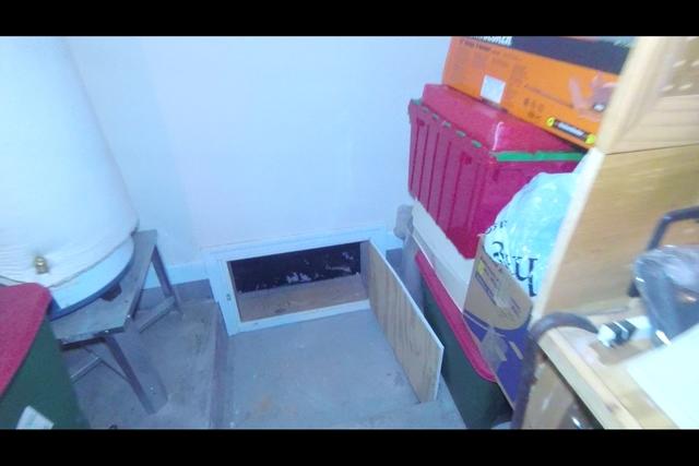 Crawl space entry