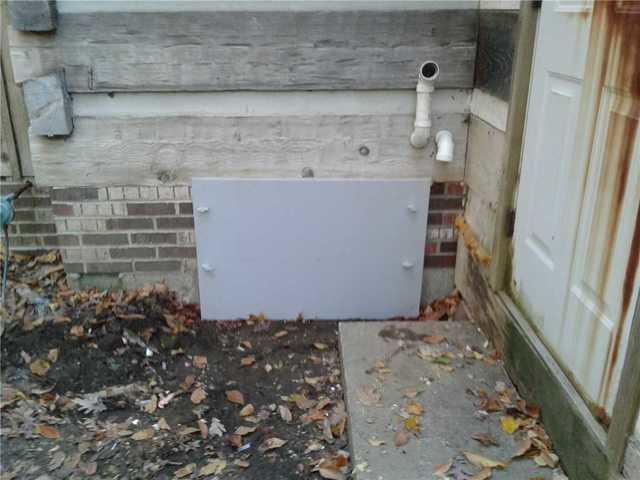 Crawl Space door is sealed