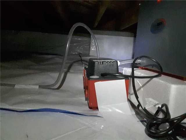 Dehumidifier in Savannah Crawl Space