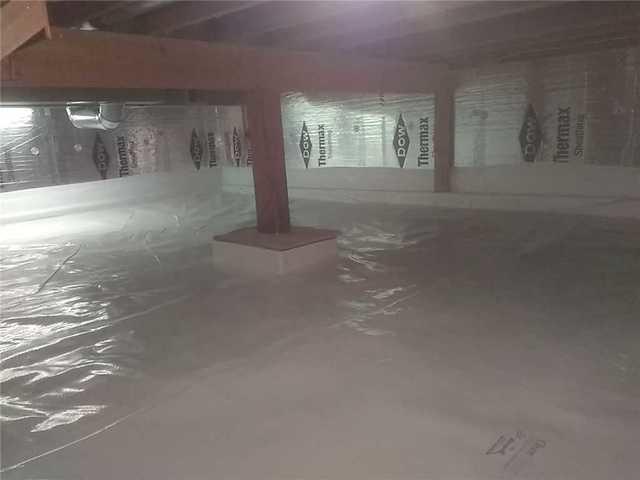 Insulation and crawl space barrier installed to make for a healthier crawl space and above living space.  Protected from mold, odors and heat loss, our customers have accomplished their goals with the help of Complete Basement Systems.