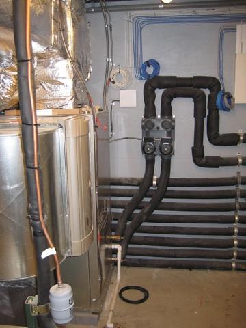 Geothermal heat pump system