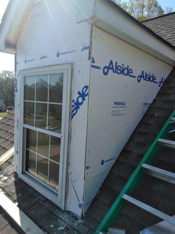 <p>Here we have installed new 1/4" fan fold insulation to help insulate the dormers.</p>