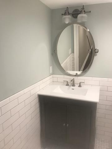 Sink with Mirror