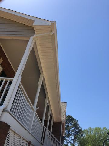 <p>Look at the clean line that the new soffit system provides. And the hidden vent that allows the&nbsp;atic to properely breath helping the roof life span.</p>