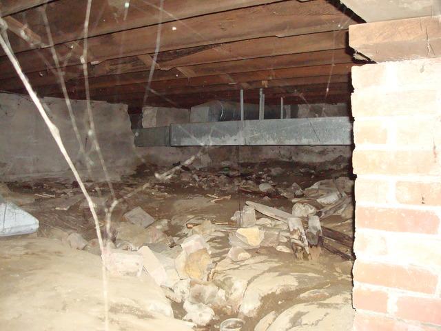Sharon, CT Crawl Space