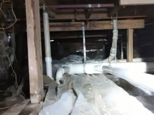 Insufficient Plastic in Crawl Space