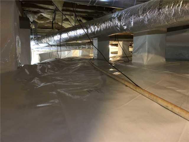 Crawl Space Encapsulation System Installed