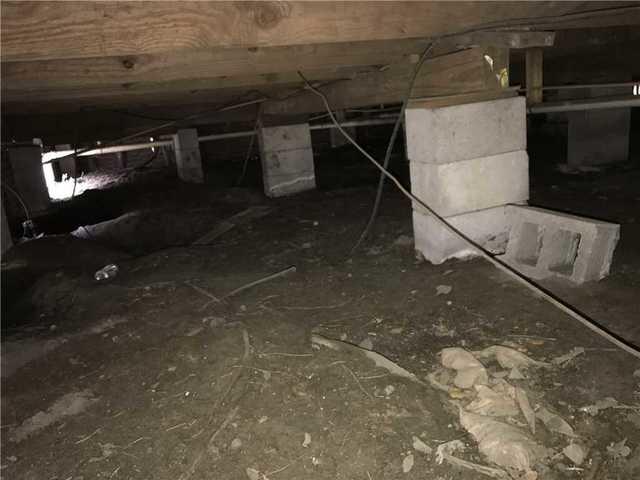 First Look in White Oak, GA Crawl Space