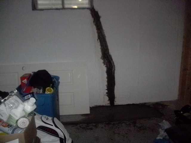 Cracking Basement Walls