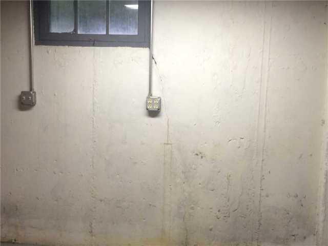 Vertical Crack in Foundation Wall