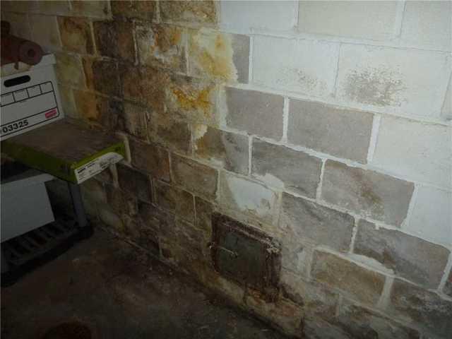 Signs of Water Entering your Basement