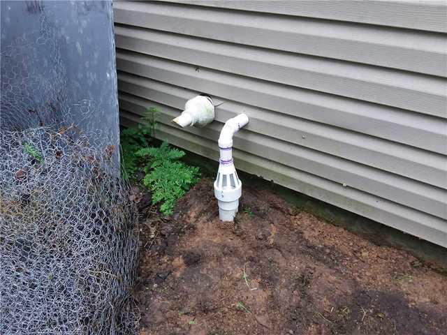 Exterior discharge line