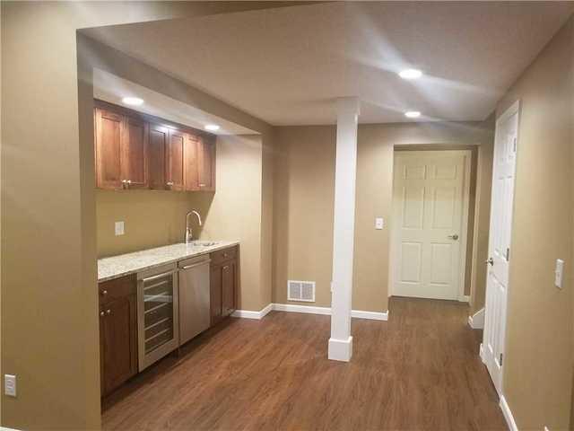 Basement wet bar
