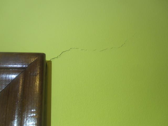 Interior Wall Cracks