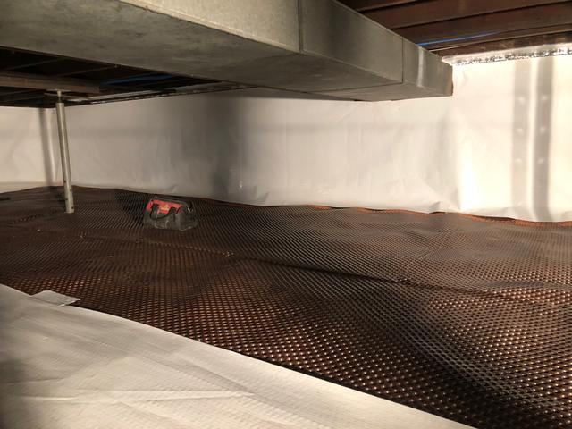 The raised dimples on the Drainage Matting gives the water flooding into your crawl space a channel underneath your crawl space liner. This directs the water flooding your crawl space to your perimeter crawl space drain or sump pump system.