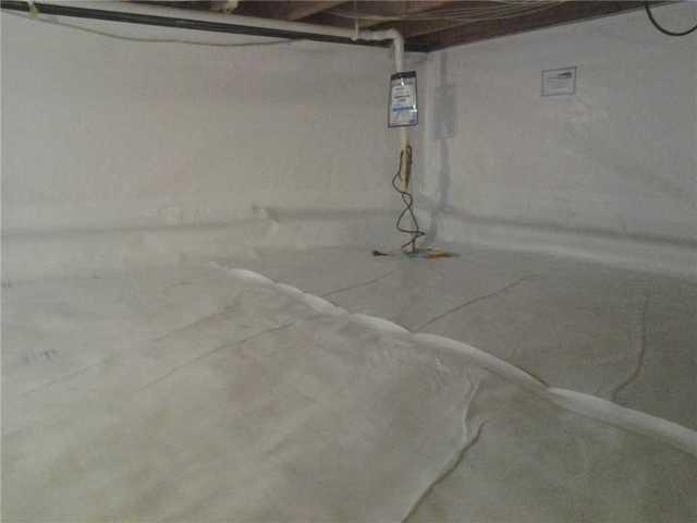 <p>SmartPump is installed to remove water from crawlspace. CleanSpace Liner keeps the area clean and dry.</p>