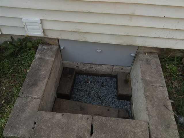 Crawl Space Door