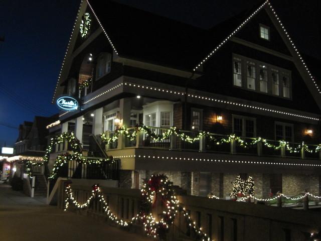 Charlie's of Bay Head Holiday Display