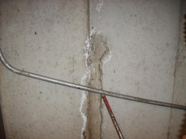 Leaking Crack in Killingly, CT