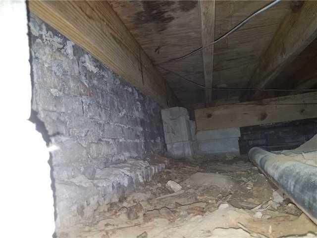 Not properly supported beams and joists