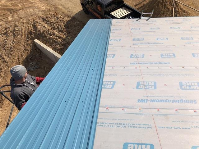 <p>This panel is 26' lf long which we can go all the way to 40' lf until we have a seam on the the roof. This particular roof has no seams on their metal roof.</p>