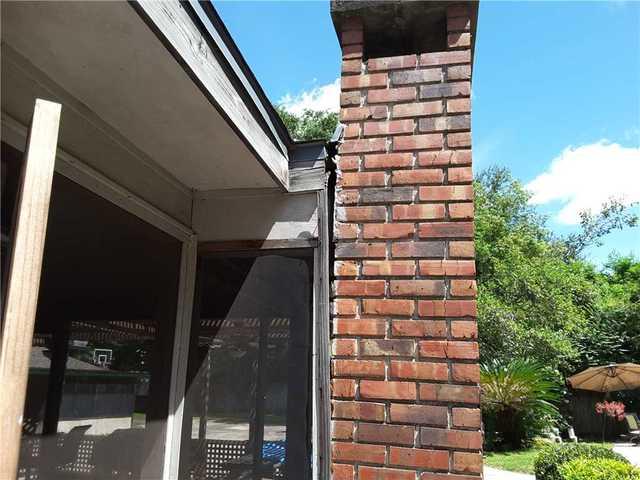 Tilting chimney