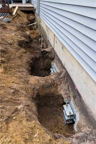 Helical Piers are an ideal solution for permanently stabilizing your home regardless of the weight of the structure. These piers are installed with minimal disturbance to surrounding area and are quickly installed compared to other solutions. Helical Push Piers will bring your home back towards it's original position.