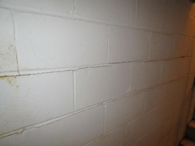 Bowing Wall