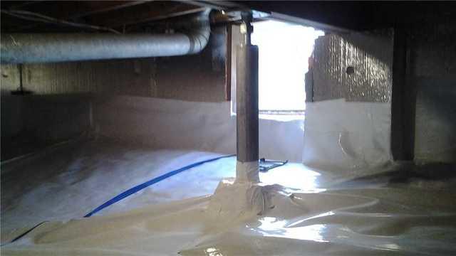 Crawl Space Encapsulation using CleanSpace products.